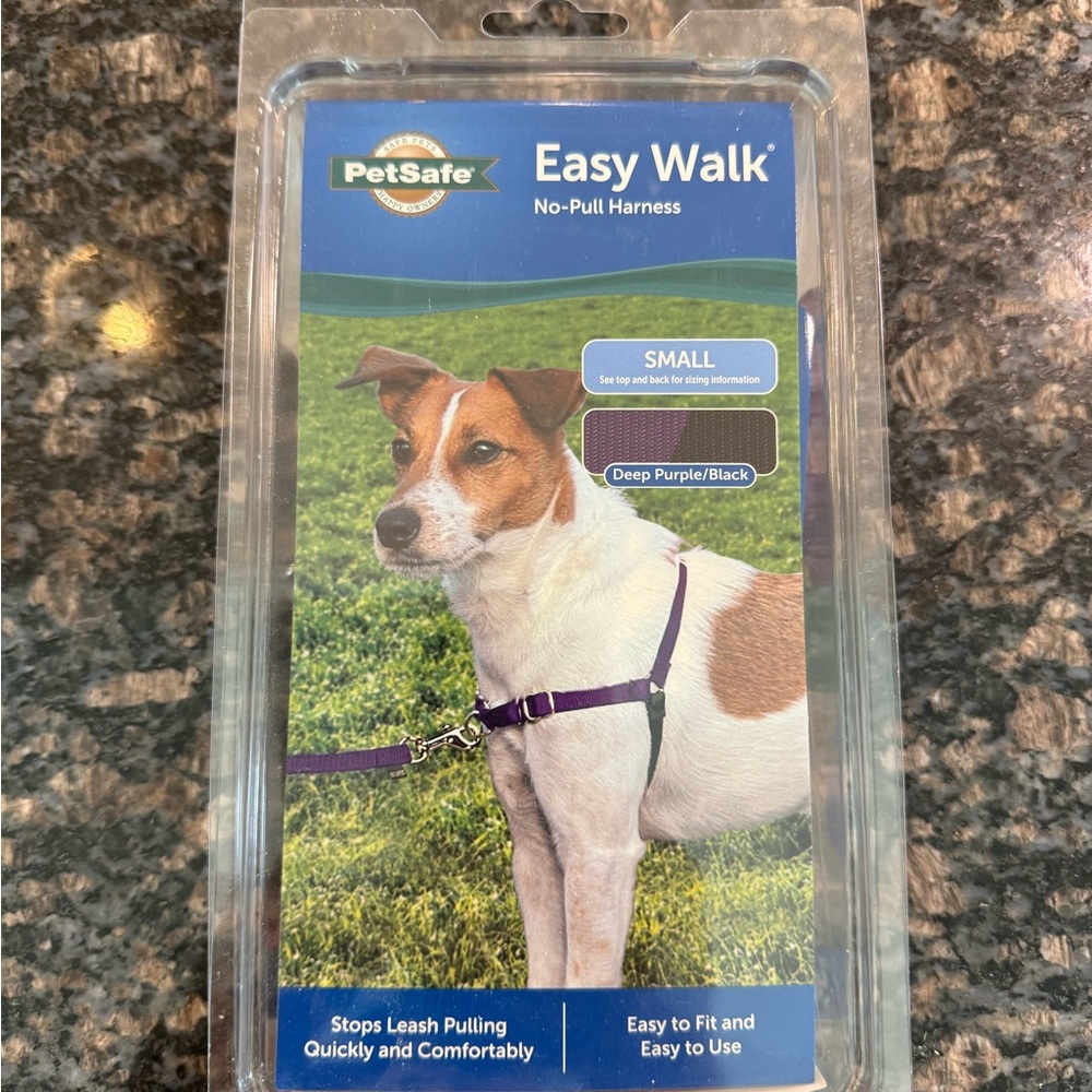 PetSafe Easy Walk No-Pull Harness - Deep Purple/Black